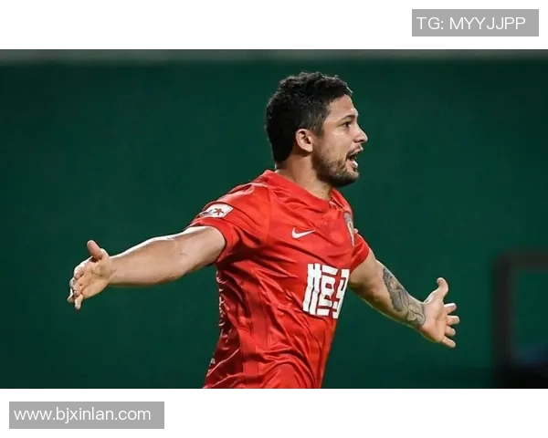 足球明星年薪揭秘他们的到手工资究竟有多少引发关注与讨论 足球明星年薪揭秘他们的到手工资究竟有多少引发关注与讨论